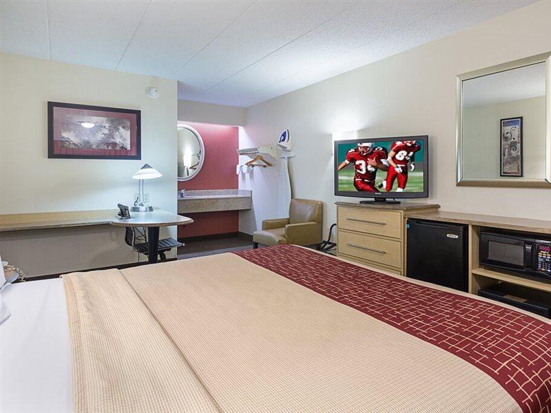 Red Roof Inn Detroit - Farmington Hills Exterior photo